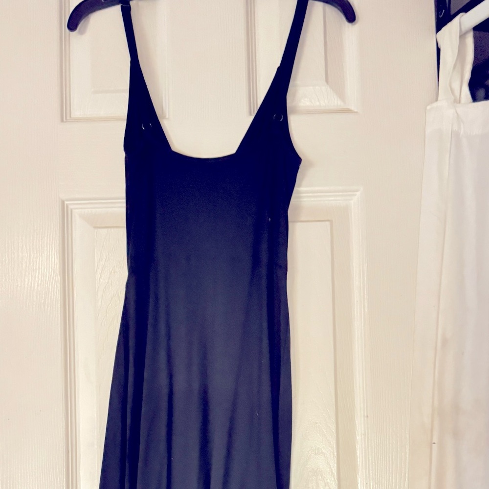 Black Sleeveless Dress